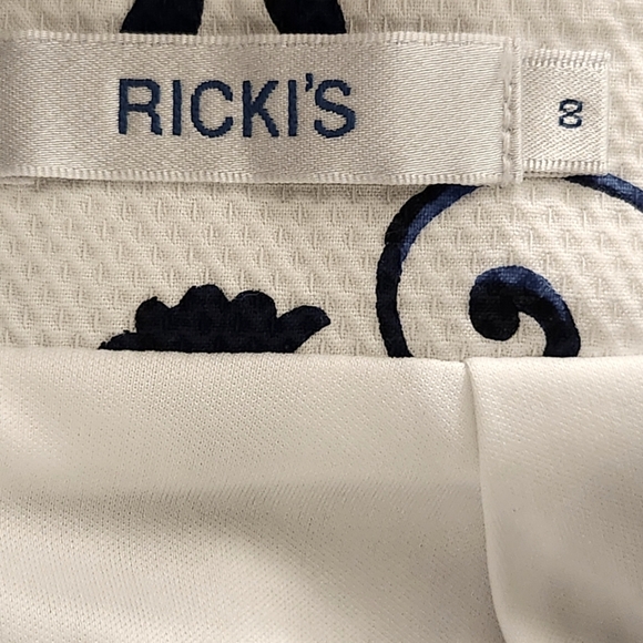 RICKI'S Navy/White Floral US 8 Mini Slit Skirt, Business-Casual, Zipper Closure - Picture 5 of 7